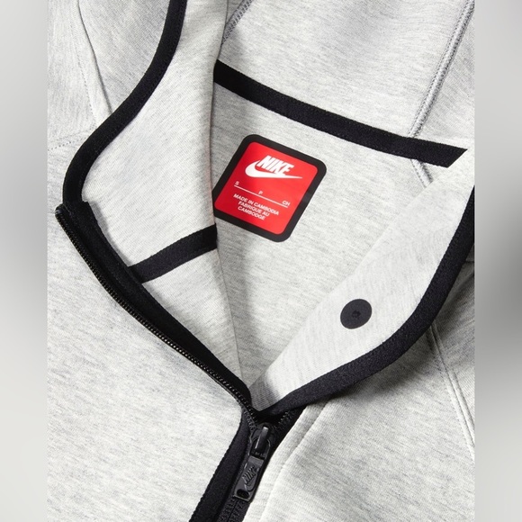 Nike Sportswear Tech Fleece Full Zip Cape Hoodie Jacket Gray SZ S - Picture 9 of 16